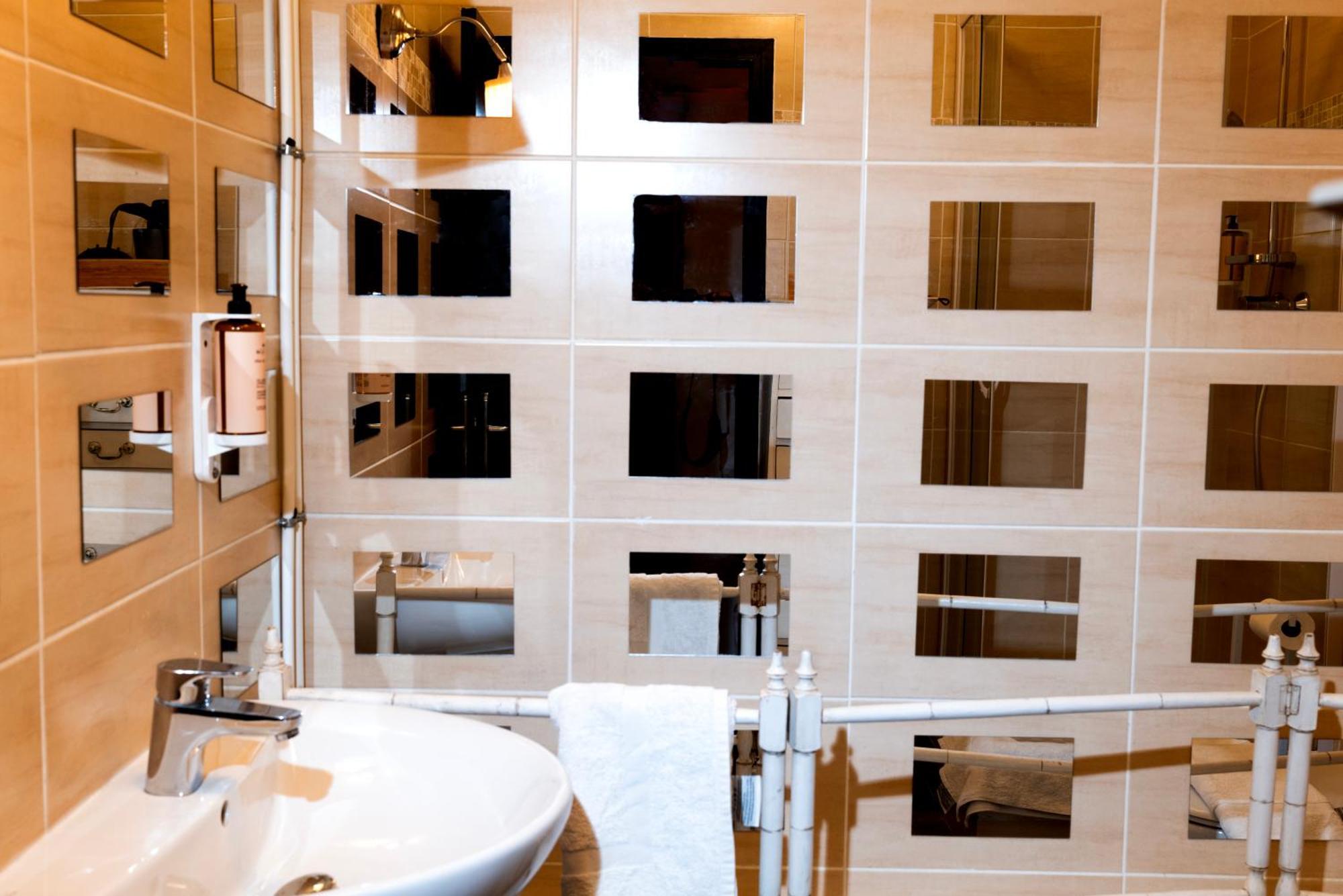 Lou Pitchoun Luxe Et Serenite Au Coeur De Saint-Tropez Suite Familiale Avec Chambre Separee Avec Jardin Enchanteur Pour 4 Adultes Et 1 Enfant エクステリア 写真